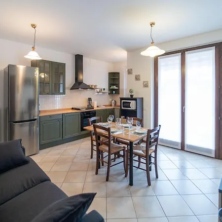 With Private Garage, Garden And Wifi
