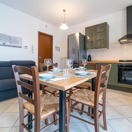 With Private Garage, Garden And Wifi